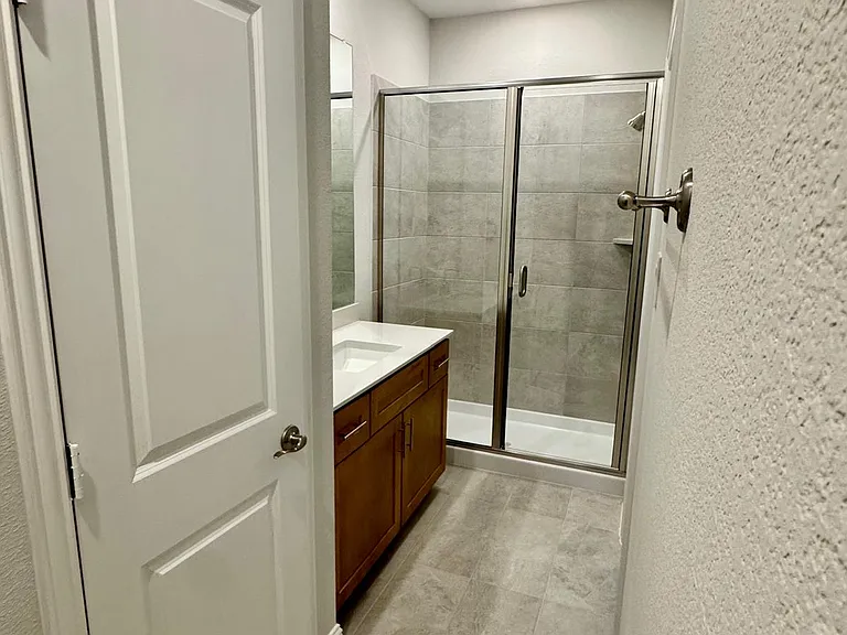 2930 Eleanor Dr — Photo 24