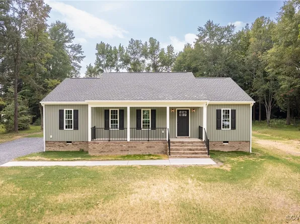 1304 Trimmers Shop Rd, West Point, VA 23181