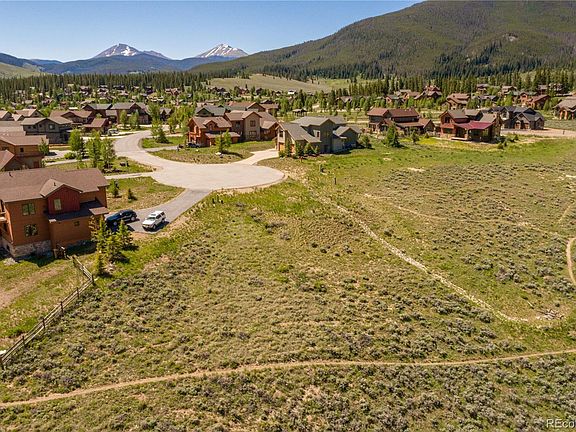 5th image of 102 Mule Deer Ct