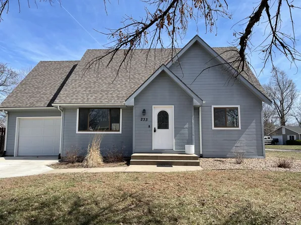 233 Knoxberry Dr, Manhattan, KS 66502