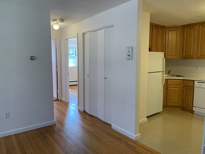 2 bed, 1.0 bath, $2,100 — Photo 4