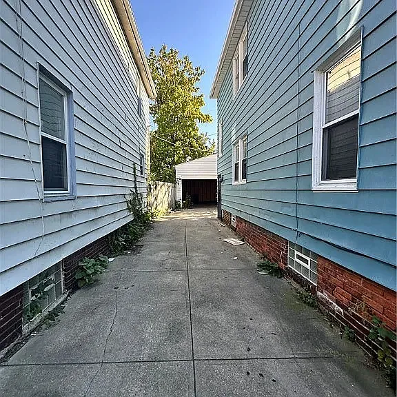 16512 Burnside Ave #1 — Photo 7