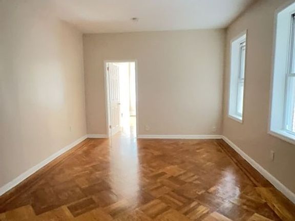 2nd image of 127-129 Carlton Ave #127-03