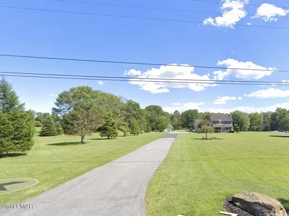 819 Blue Mountain Dr, Bangor, PA 18013
