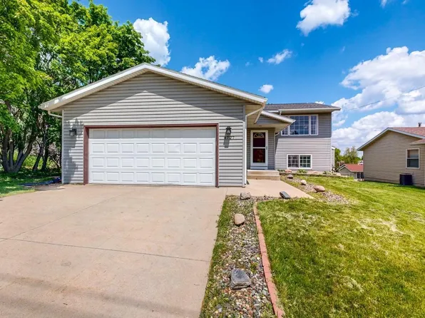 4727 7th St NW, Rochester, MN 55901