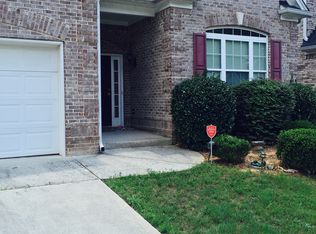 702 Scenic Creek Dr, Lawrenceville, GA 30046