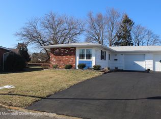 14 Lowell Ct, Brick, NJ 08724