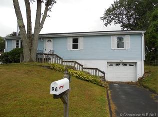 96 Greenview Dr, Waterbury, CT 06708