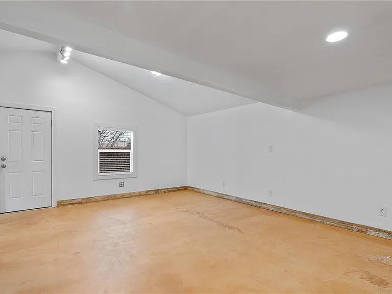 4414 Diane Dr #1B — Photo 9