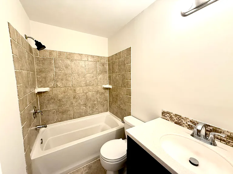 523 Martin Rd — Photo 8