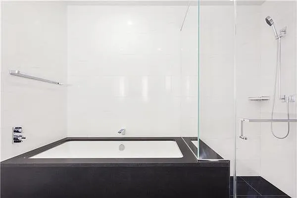 Rented by (Legacy) Elegran | media 31