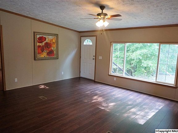 4th image of 146 Terry Ln