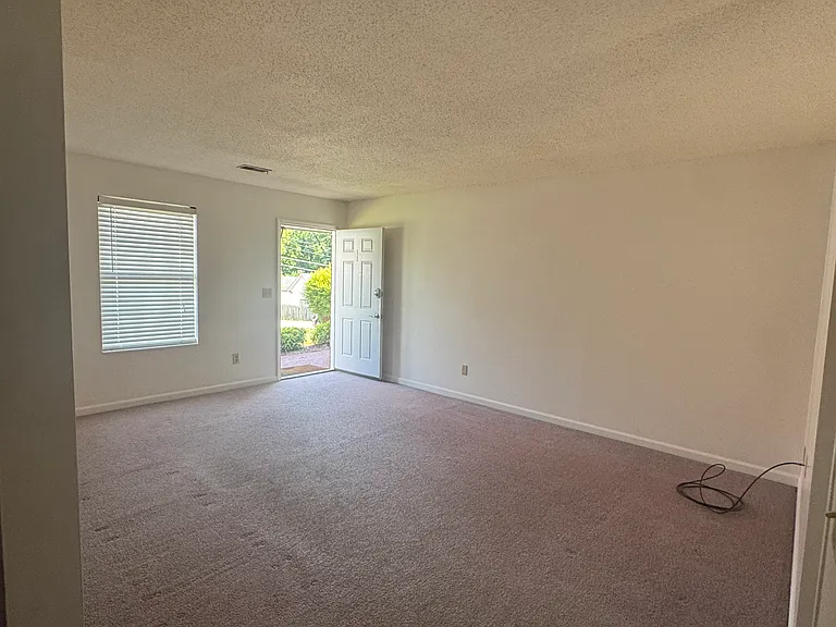 160 Spring St #1 — Photo 9
