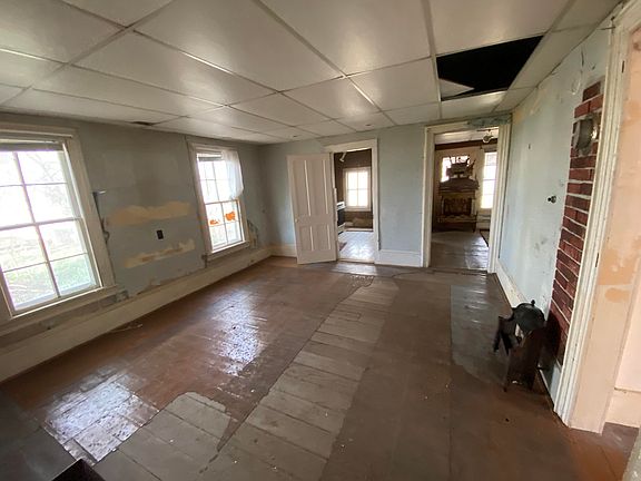 5th image of 111 E Saint Marys St