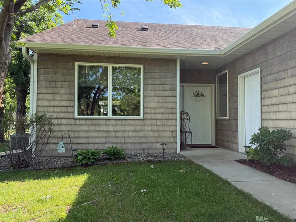 500 Shoreacres Ct SW, Bemidji, MN 56601