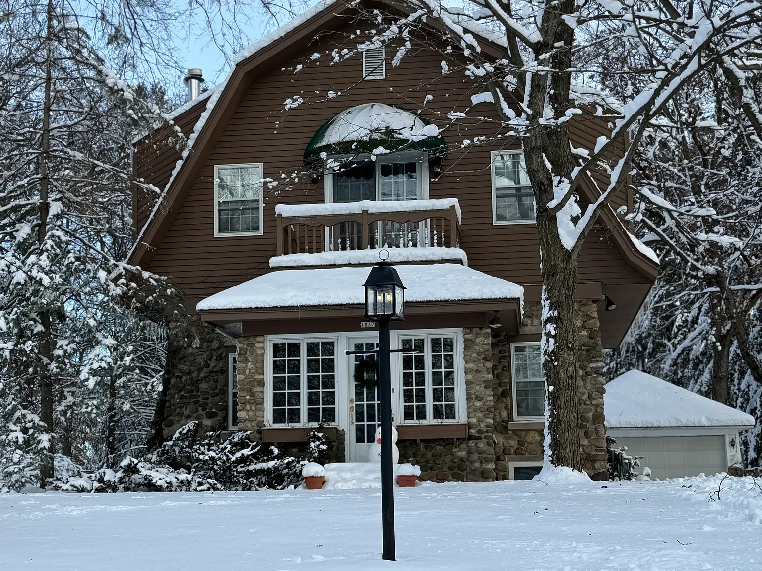 4 bed, 2.5 bath, 1984 sqft, $5,300 — Photo 3