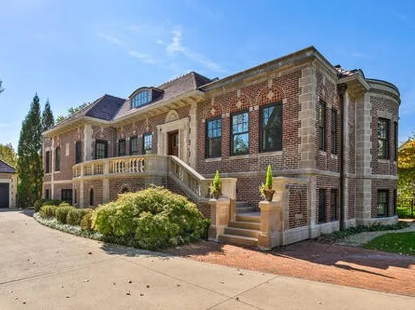 687 Sheridan Rd, Wilmette, IL 60091