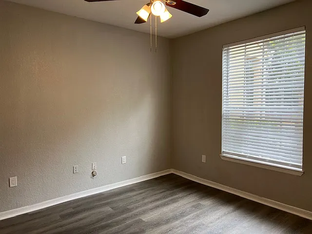 837 Grand Regency Point — Photo 6