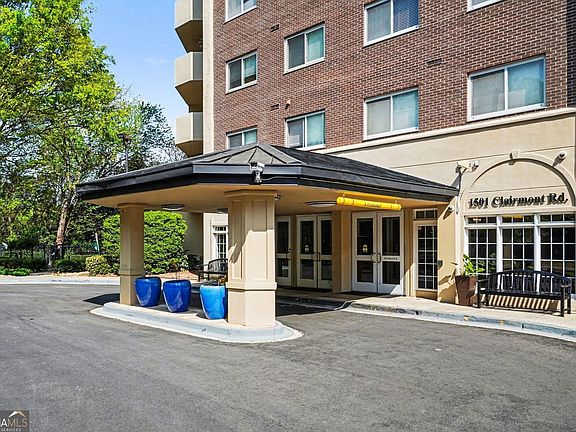 3rd image of 1501 Clairmont Rd APT 224
