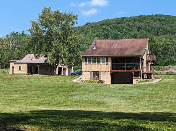 5 Creek Side Ln, Galeton, PA 16922