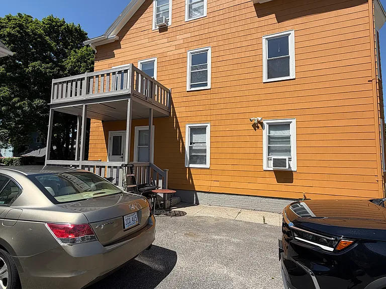 73 Carrington Ave #2 — Photo 22