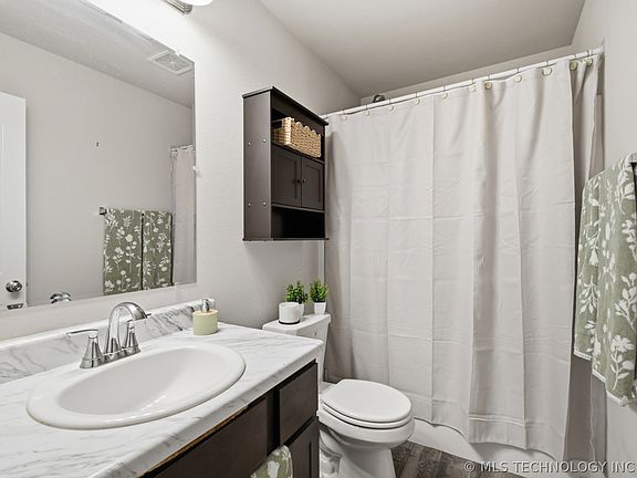 5th image of 14895 S 274th East Ave