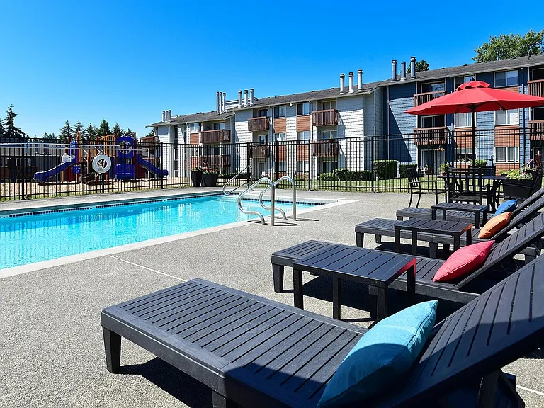 Brookstone Apartments — Photo 24