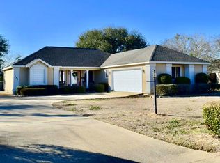 152 Canterbury Dr, Eufaula, AL 36027