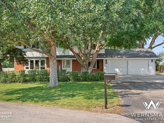 2nd image of 1006 Warren Ave