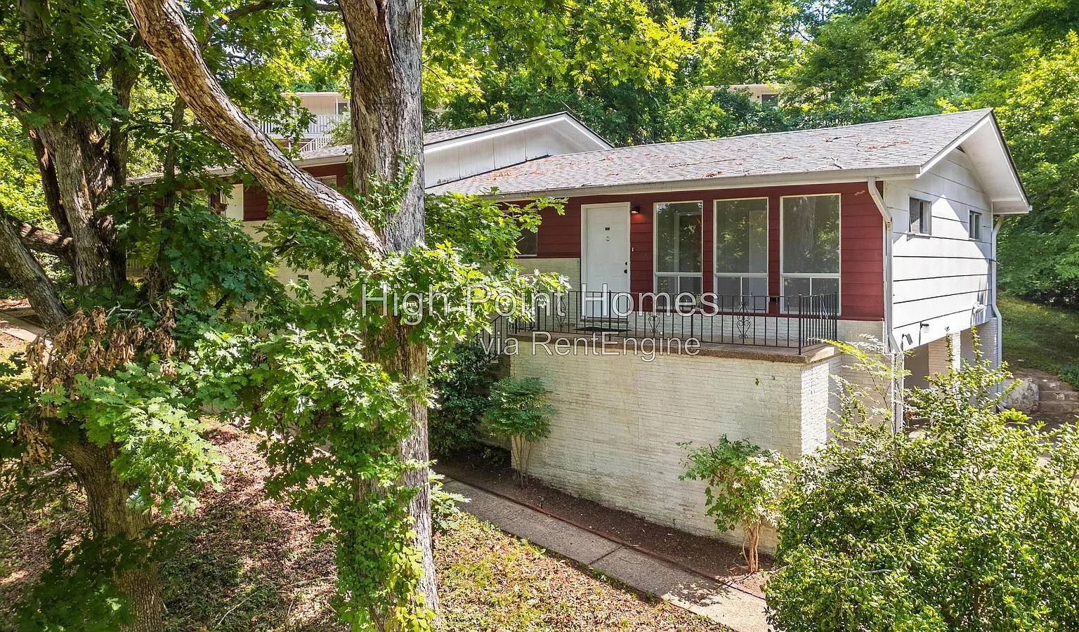 2 bed, 1.0 bath, 1000 sqft, $1,250 — Photo 2