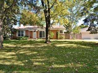 3151 Central Rd, Glenview, IL 60025