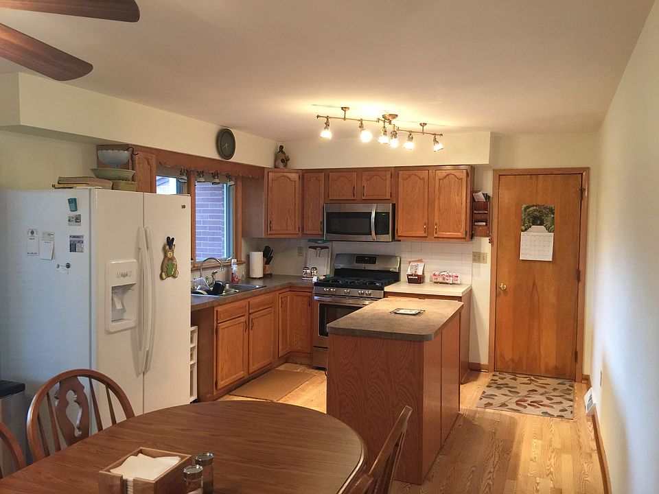 1st image of 105 Barnes Dr