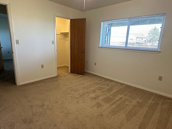 5th image of 1371 Dakota Dr
