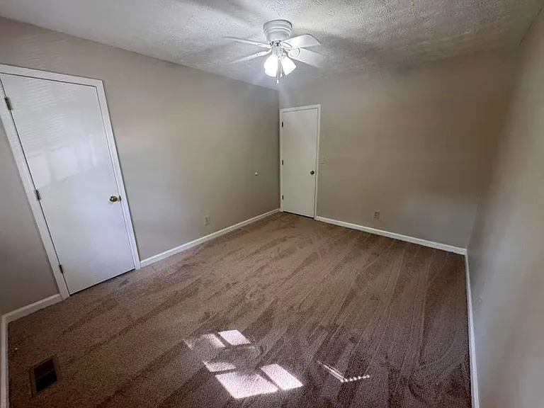 348 Freshman Dr — Photo 18