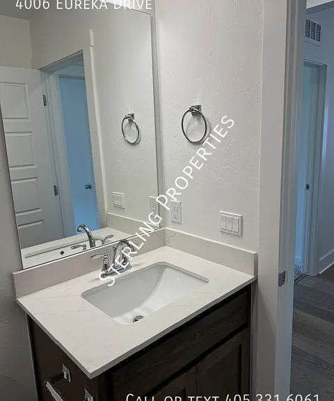 4006 Eureka Dr — Photo 24