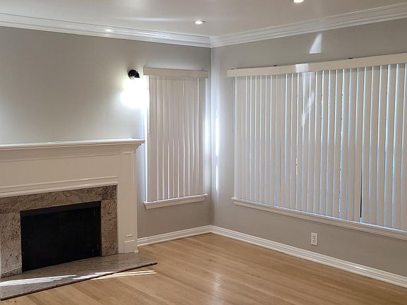 2nd image of 832 W 109th Pl