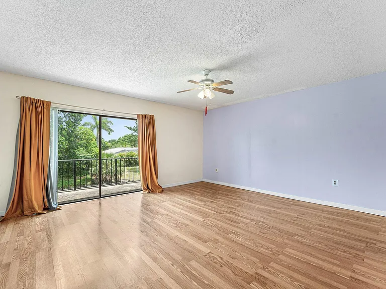 9050 NW 28th St #112 — Photo 19