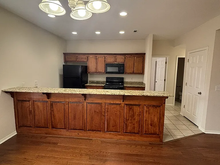 3100 SW Deerfield Blvd #1 — Photo 4