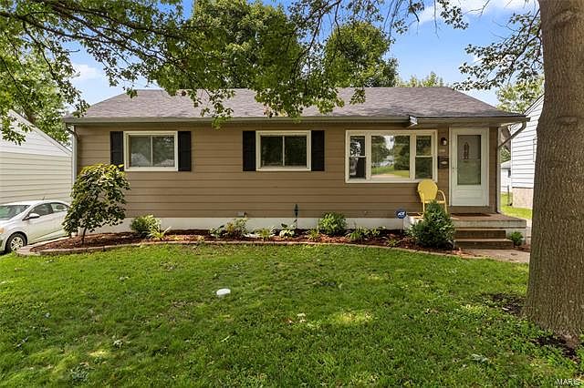 1st image of 9521 Port Dr