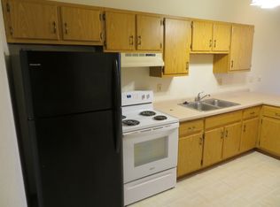 317 Main St APT 10, Lomira, WI 53048