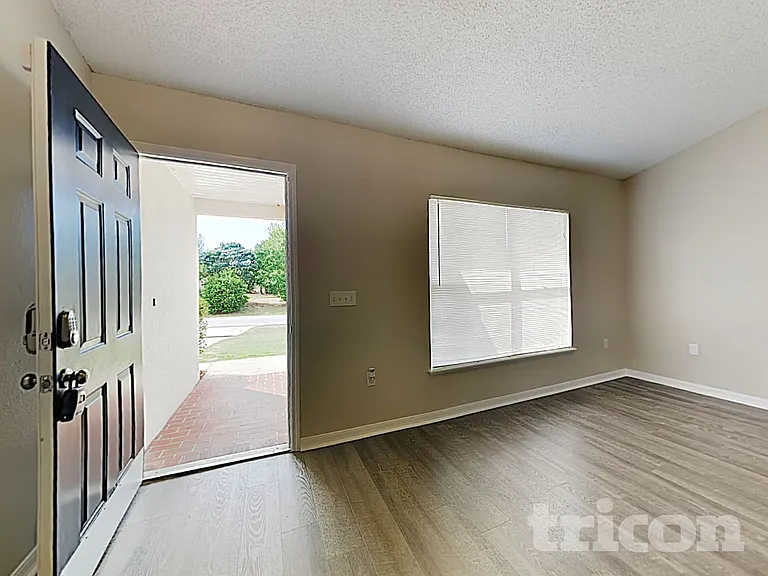 6372 Gainsboro Ave — Photo 3