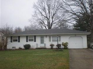 3804 Adrian Dr SE, Warren, OH
