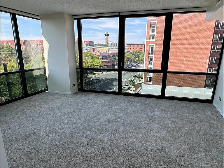 1309 N Wells St #501 — Photo 8