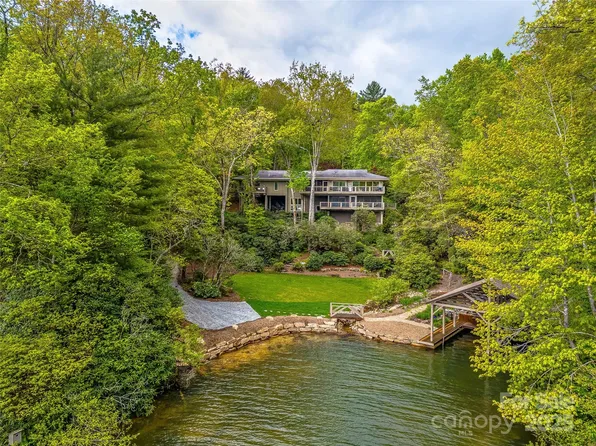 3668 W Club Blvd, Lake Toxaway, NC 28747