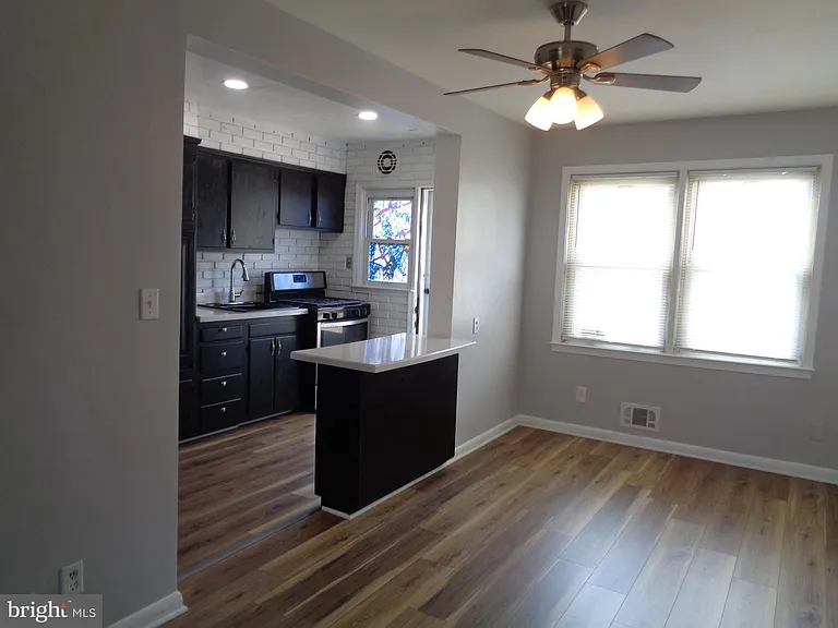 2245 Graythorn Rd — Photo 10