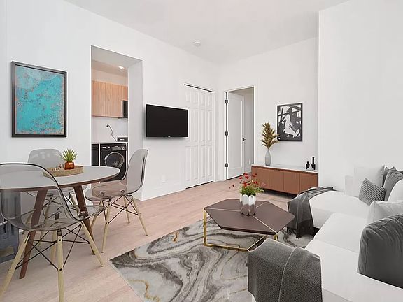 2nd image of 306 E 5th St APT 21