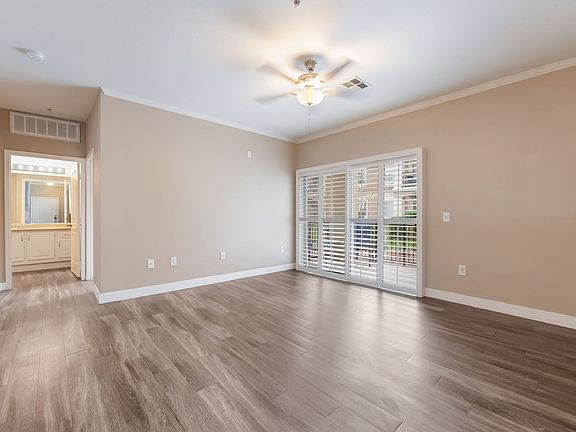 4th image of 2900 Sunridge Hts #1715