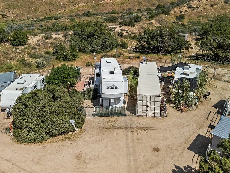 31720 Angeles Forest Hwy #B — Photo 26