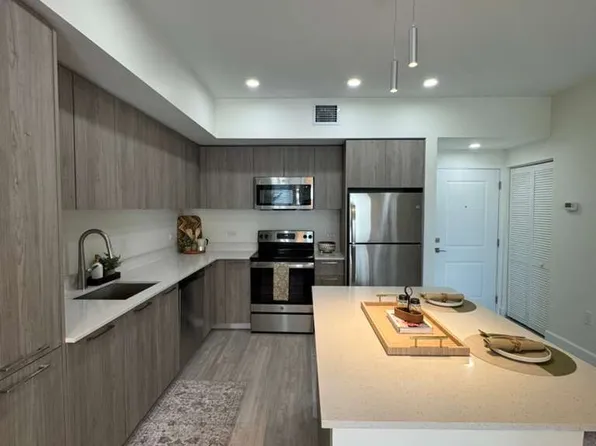 10460 NW 134th St #A, Hialeah, FL 33018