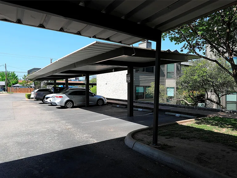 1510 W North Loop Blvd #412 — Photo 25
